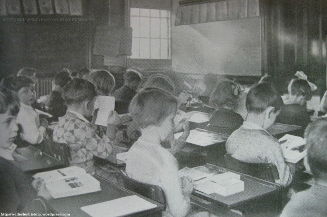 Crowded first grade classroom in Fifth North District Schoolhouse  Source: Wellesley Town Report (1930)