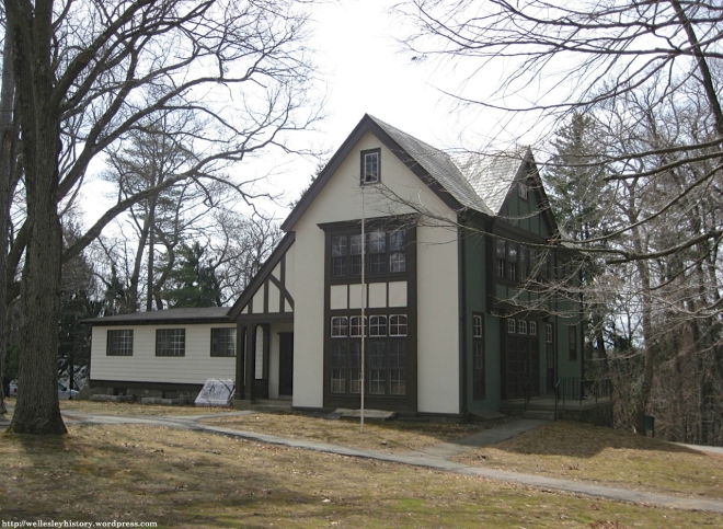 Recreation Building in April 2014